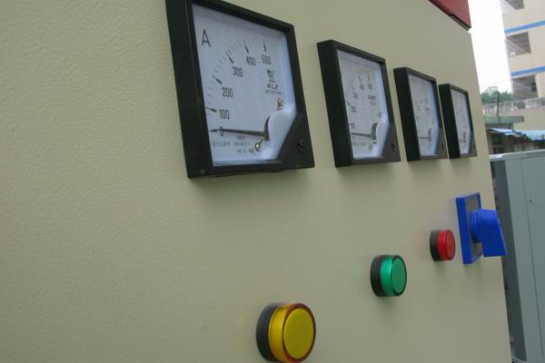 马龙配电柜-3683讲讲配电柜注意事项